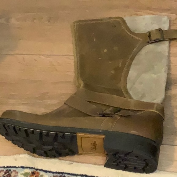 Olukai Boots- Olive/Khaki- Size 9 1/2- Leather and Suede- Never Worn - Picture 2 of 8